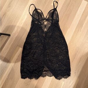 Elegant Black Lace Lingerie